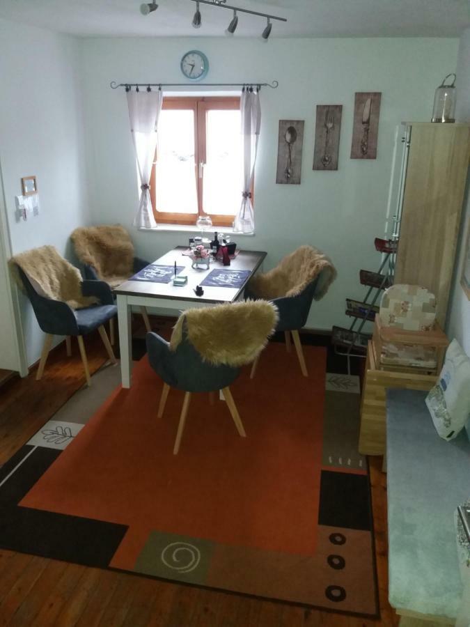 Ferienwohnung Lispet Neuötting Buitenkant foto